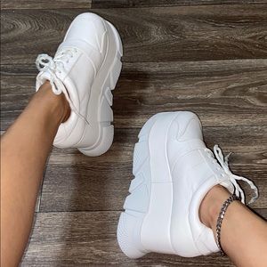 Liliana Platform Wedge Textured Sole Sneaker